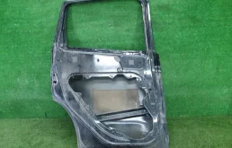 Дверь задняя левая для Ford Kuga 2008 года на фотографиях