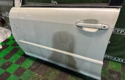 Дверь передняя левая для Lexus RX 2006 года на фотографиях
