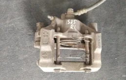 Суппорт задний правый для Lexus IS 2010 года на фотографиях