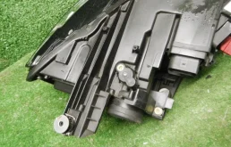 Фары для Volkswagen Passat 2020 года на фотографиях