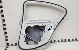 Дверь задняя правая для BMW 5er 2023 года на фотографиях