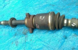 Привод передний правый для Nissan Murano 2002 года на фотографиях