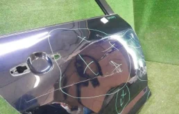 Дверь задняя правая для Toyota RAV4 2006 года на фотографиях