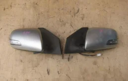 Зеркало боковое правое для Toyota Avensis 2004 года на фотографиях