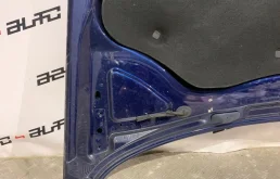 Капот для Volkswagen Passat 2007 года на фотографиях