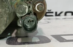 Стартер для Volkswagen Golf 2010 года на фотографиях