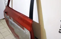 Дверь задняя правая для Hyundai Solaris 2011 года на фотографиях