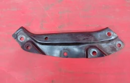 Кронштейн правой фары верхний для Volkswagen Polo на фотографиях