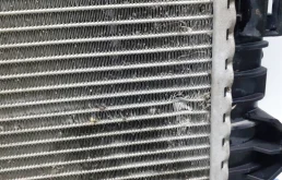 Радиатор охлаждения ДВС для Audi A4 2014 года на фотографиях