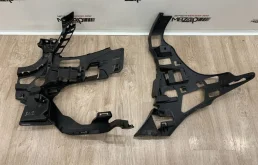 Усилитель переднего бампера для Mercedes-Benz S class 2015 года на фотографиях