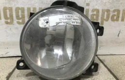 Противотуманка (ПТФ) передняя левая для Toyota Land Cruiser 2014 года на фотографиях