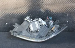 Фары для Nissan Teana 2006 года на фотографиях