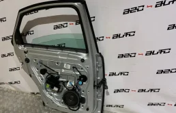 Дверь задняя левая для Volvo S40 2006 года на фотографиях