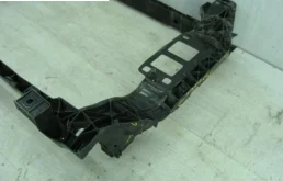 Панель радиатора (телевизор) для Audi Q8 на фотографиях