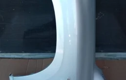 Крылья для Toyota Land Cruiser 2011 года на фотографиях