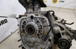 Раздатка для Mitsubishi L200 2009 года на фотографиях