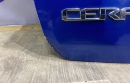 Крышка багажника для Kia Cerato 2011 года на фотографиях