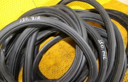 Уплотнитель передней левой двери для Nissan Qashqai на фотографиях