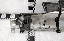 Панель радиатора (телевизор) для Porsche Macan на фотографиях