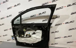 Дверь передняя правая для Citroen DS4 2015 года на фотографиях