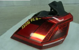 Фонарь внешний левый для Volkswagen Tiguan 2016 года на фотографиях