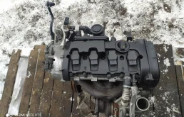 Двигатель без навесного для Audi A4 2008 года на фотографиях