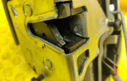 Замок передней левой двери для BMW 5er 2008 года на фотографиях