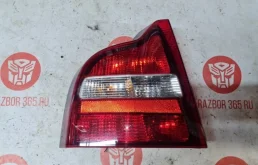 Фонарь левый для Volvo S80 1998 года на фотографиях