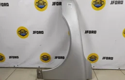 Крылья для Volvo S80 2015 года на фотографиях