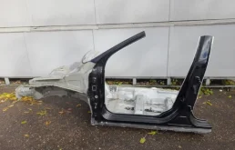 Четверть кузова передняя правая для Volvo XC60 на фотографиях