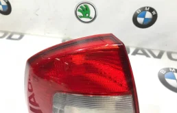 Фонарь левый для Skoda Octavia 2009 года на фотографиях