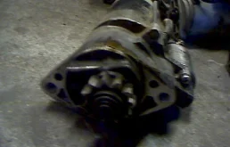 Стартер для Nissan Pathfinder 2007 года на фотографиях