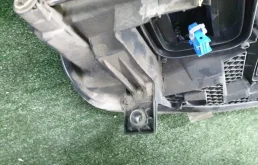 Фары для Mercedes-Benz Vito 2017 года на фотографиях