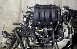 Двигатель без навесного для Chevrolet Aveo 2004 года на фотографиях