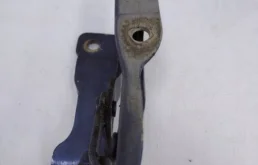 Петля капота левая для Hyundai Tucson 2020 года на фотографиях