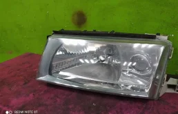 Фары для Skoda Octavia 2001 года на фотографиях