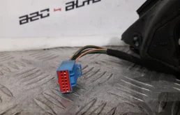 Стекла и зеркала для Volvo S40 2012 года на фотографиях