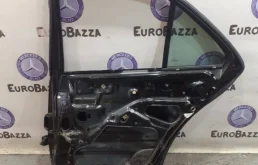 Дверь задняя правая для Mercedes-Benz C class 1996 года на фотографиях