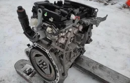 Двигатель для Mercedes-Benz C class 2010 года на фотографиях