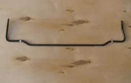 Стойка стабилизатора задняя для Nissan X-Trail 2004 года на фотографиях