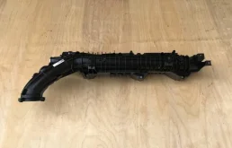 Впускной коллектор для BMW 7er 2019 года на фотографиях