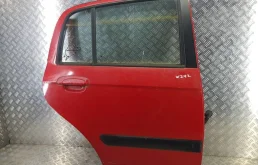 Дверь задняя левая для Hyundai Getz 2004 года на фотографиях