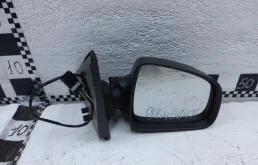 Зеркало боковое правое для Renault Logan 2018 года на фотографиях