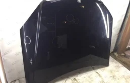 Капот для Mercedes-Benz C class 2008 года на фотографиях