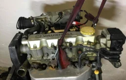 Двигатель без навесного для Opel Astra 1996 года на фотографиях