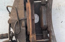 Суппорт передний левый для Audi A6 на фотографиях