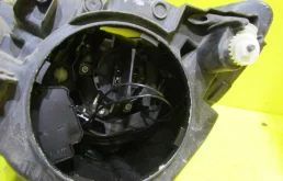 Фара правая для Volkswagen Tiguan 2012 года на фотографиях