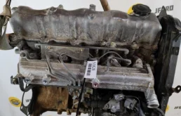 Двигатель без навесного для Mazda MPV 1998 года на фотографиях