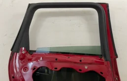 Накладка на дверь задняя левая для Volkswagen Touareg 2014 года на фотографиях