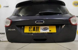 Крышка багажника для Ford Kuga 2011 года на фотографиях